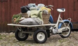 Scooter with blankets WP uai