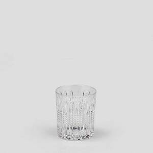Glas mit Muster