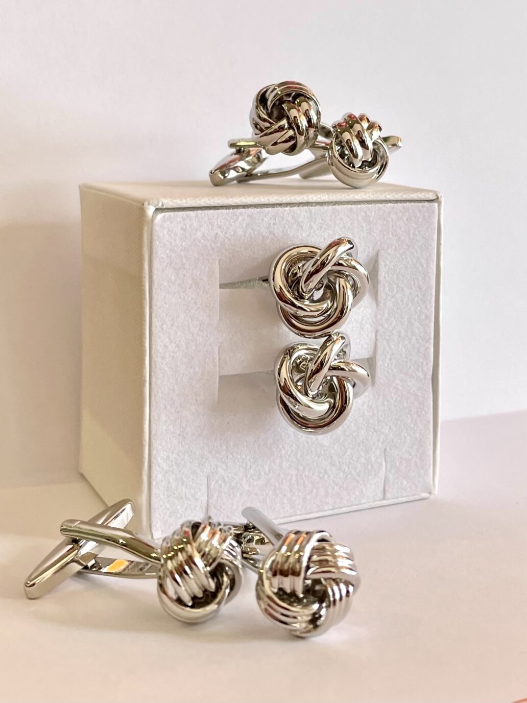 Manschettenknoepfe 1 uai