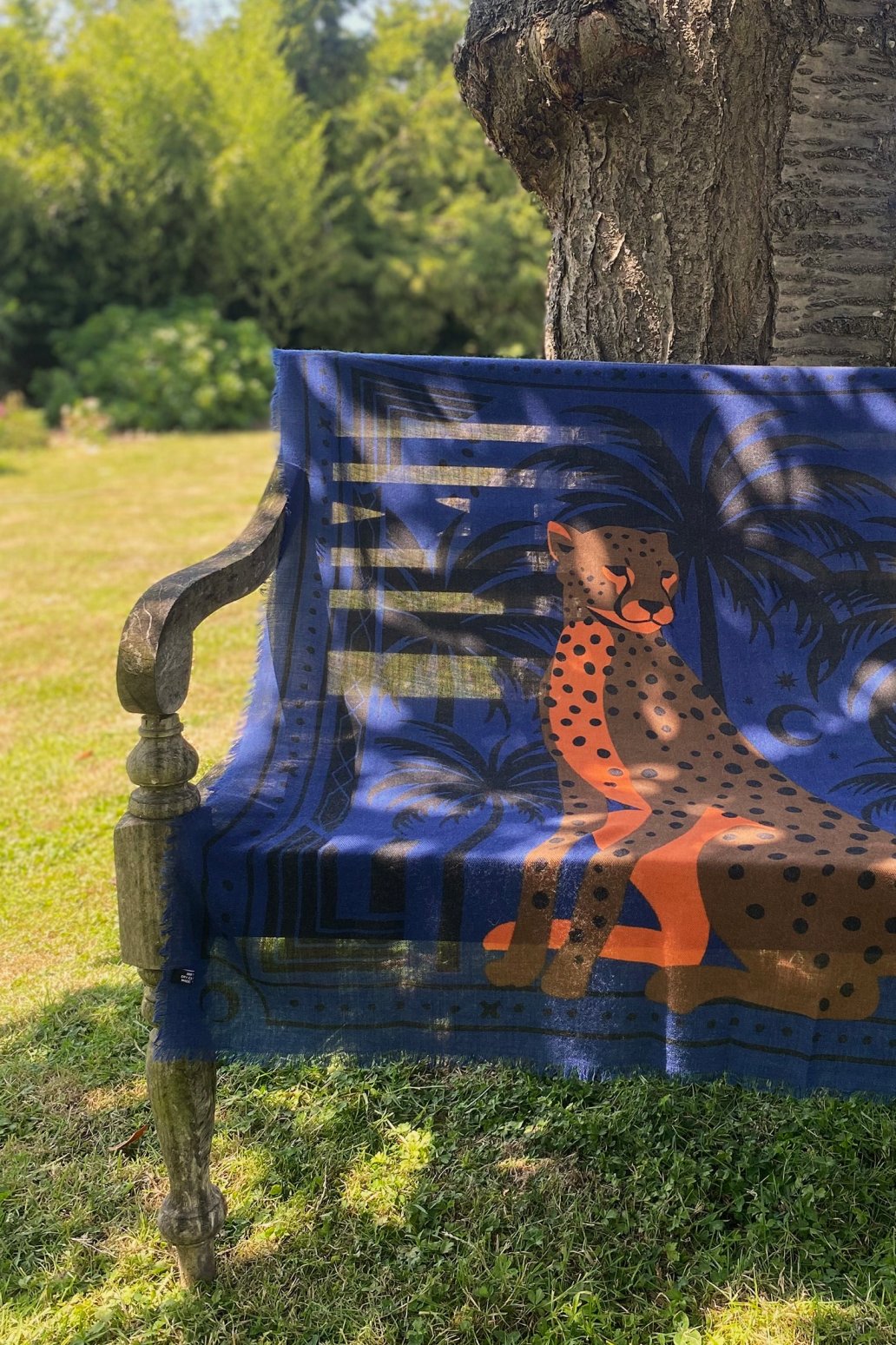 foulard laine 100 cheetah palms bleu uai