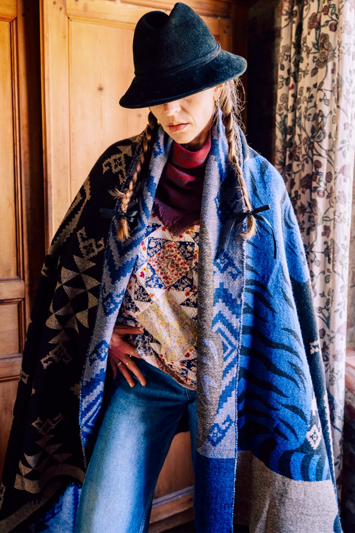 Wolldecke Twins 5 wolldecke antan twin tigers mood1.jpg